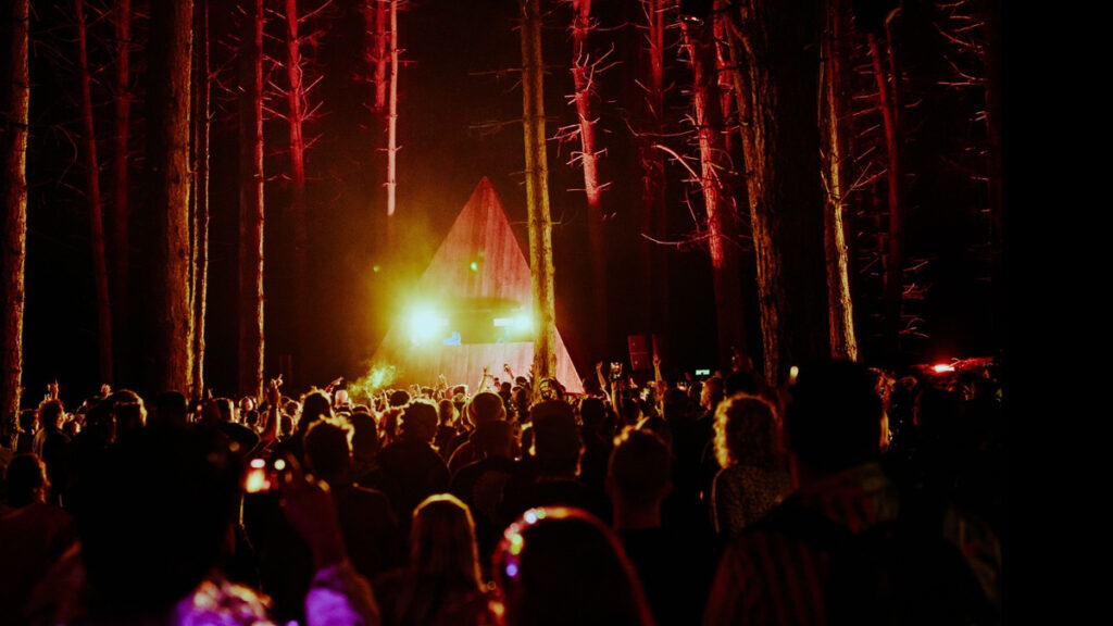 Stowaway Festival Main Stage © Alastair Brookes 2024